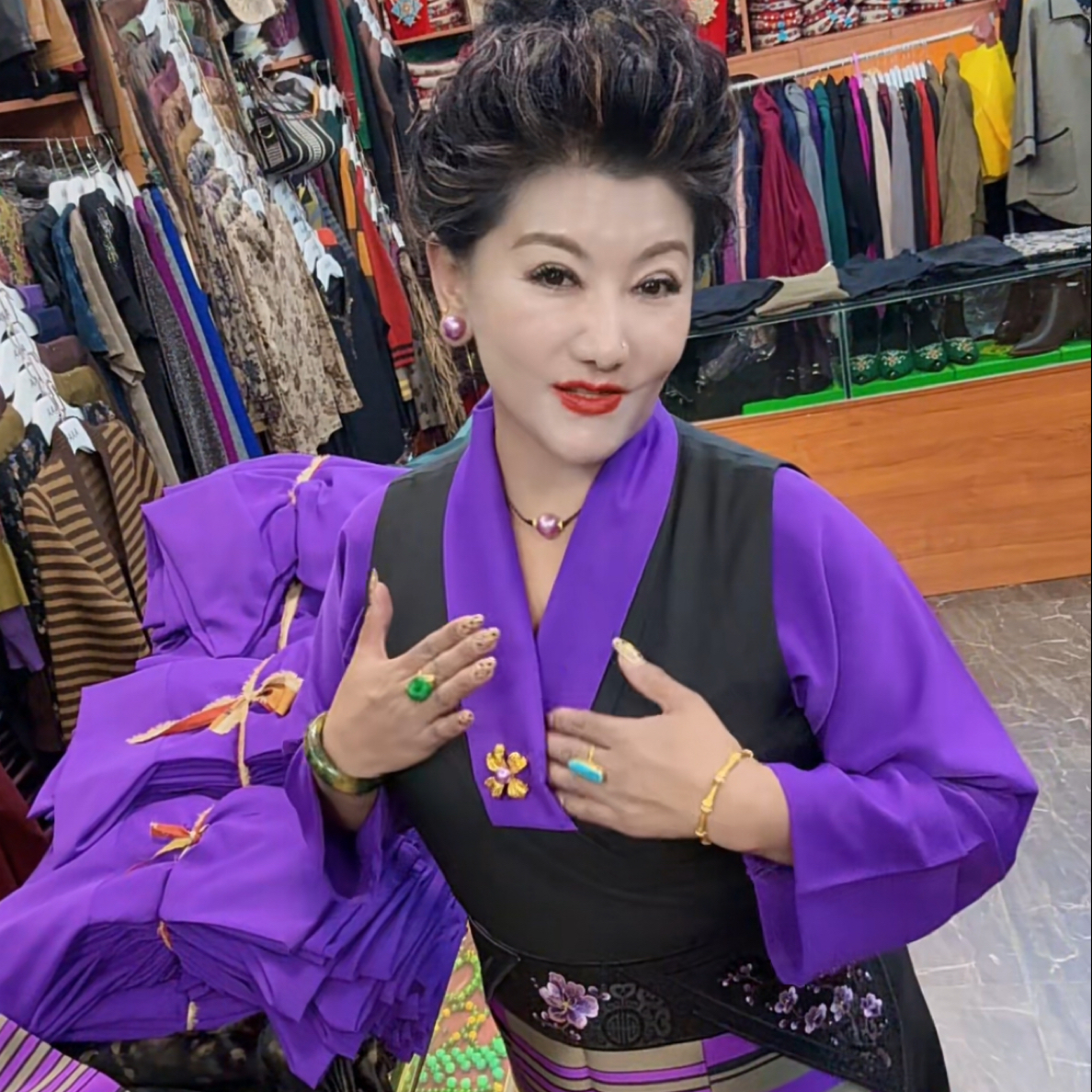 新款纯布紫色衬衫和帮典两件套（带卓典）
