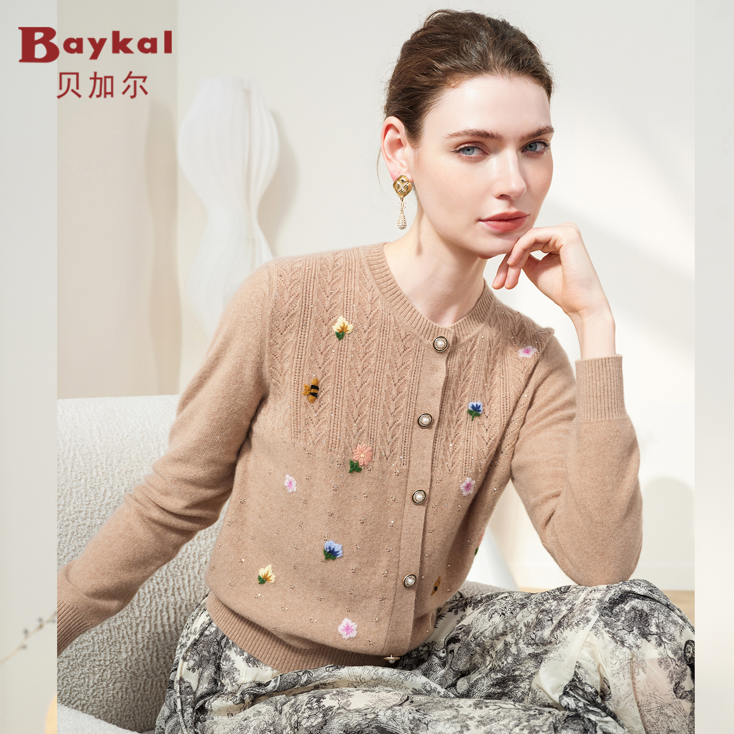 贝加尔2025秋冬新款花朵绣花针织纯羊绒开衫单排扣25129