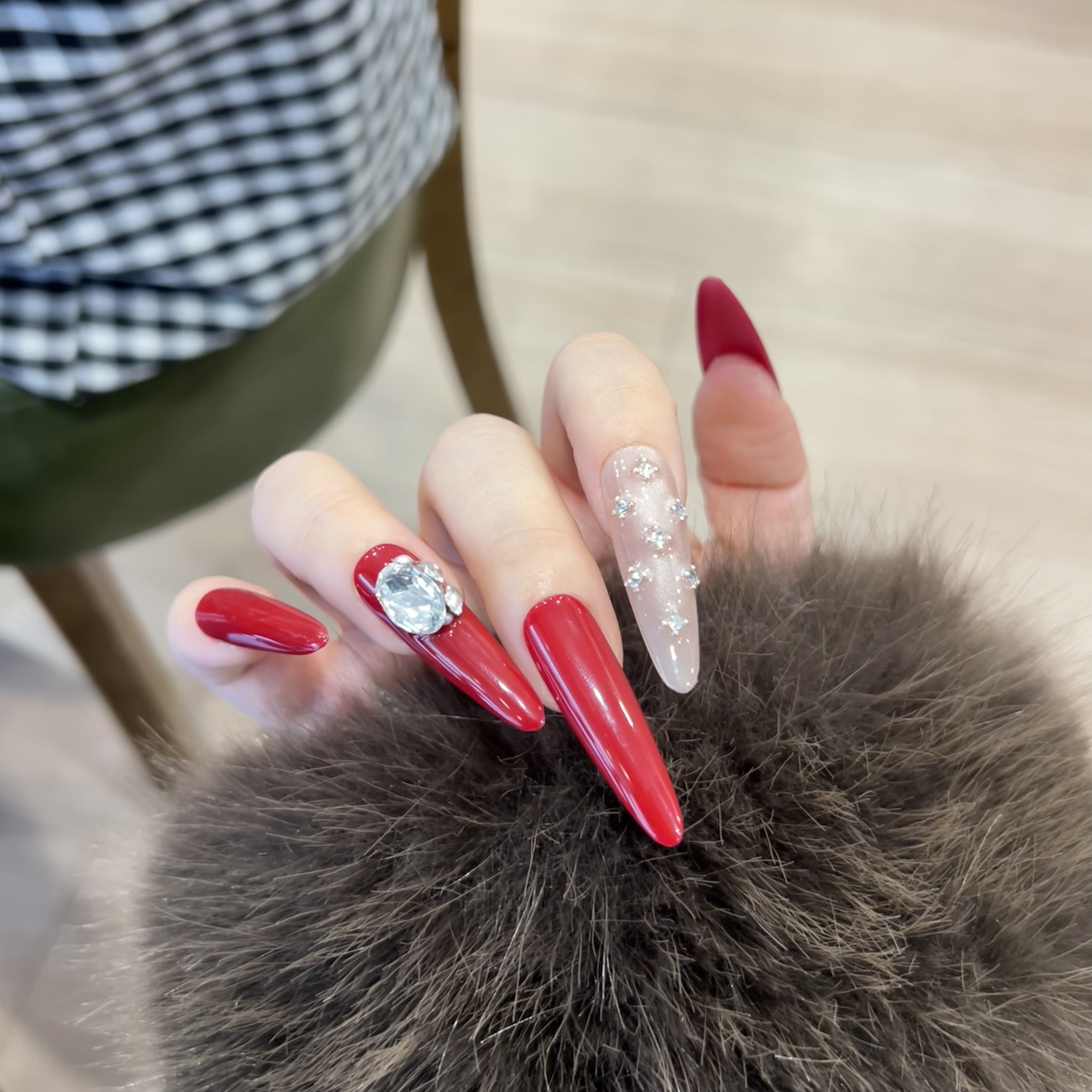 【许我耀眼】纯手工酒红波点气质长甲显白高级感轻奢穿戴甲美甲