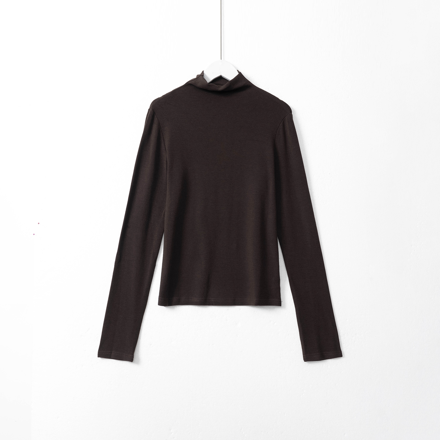 几里与麻 舒适纯色简约半高领打底衫 衣长62胸围84 2100809