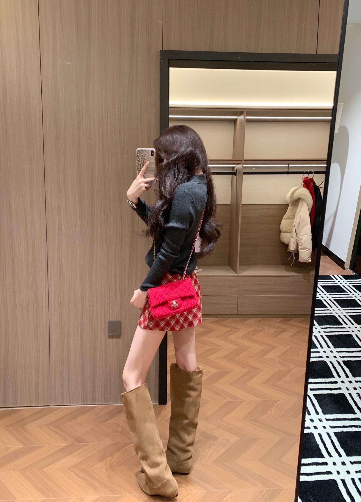 2026秋冬新款韩系气质圣诞氛围感撞色纽扣针织开衫高腰格纹半身裙