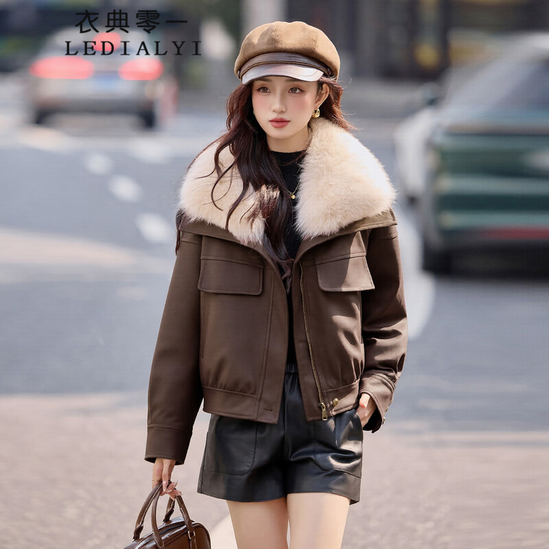 小香风麂皮绒羽绒服女2025冬季新款今年流行爆款短款加绒保暖外套