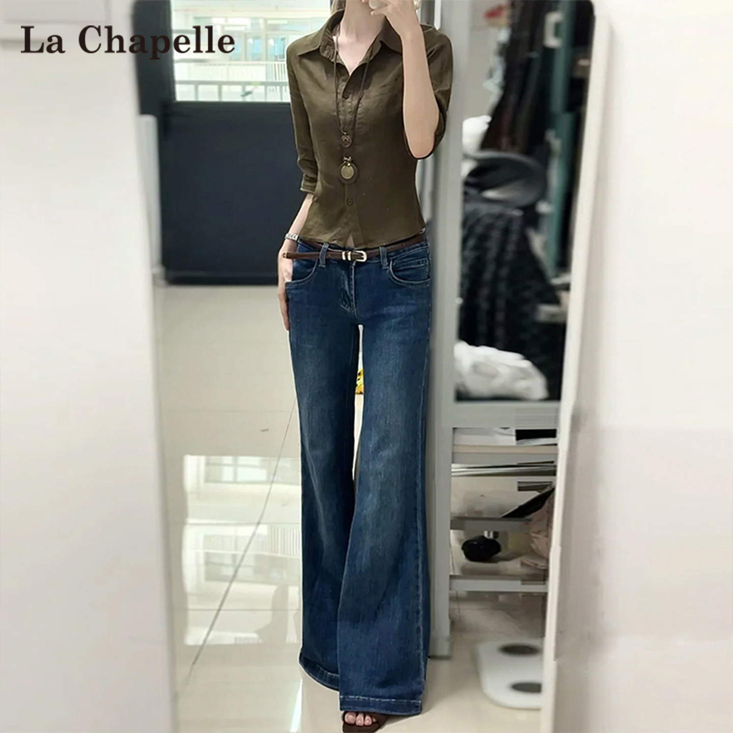 拉夏贝尔加绒微喇牛仔裤女2025新款冬季低腰显瘦不贴腿美式喇叭裤