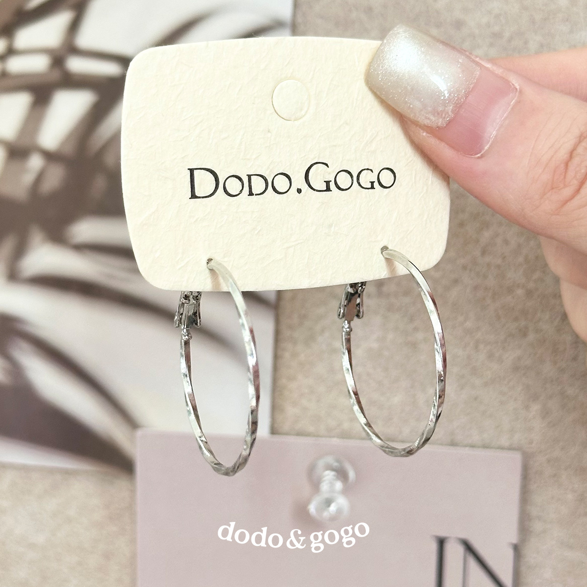 DODOGOGO 合金耳饰 百搭圈圈时尚气质耳环女简约休闲高级感耳圈女