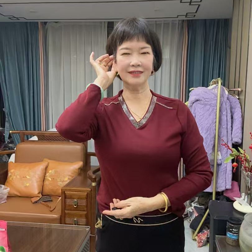 中老妈妈装秋冬季新款v领上衣