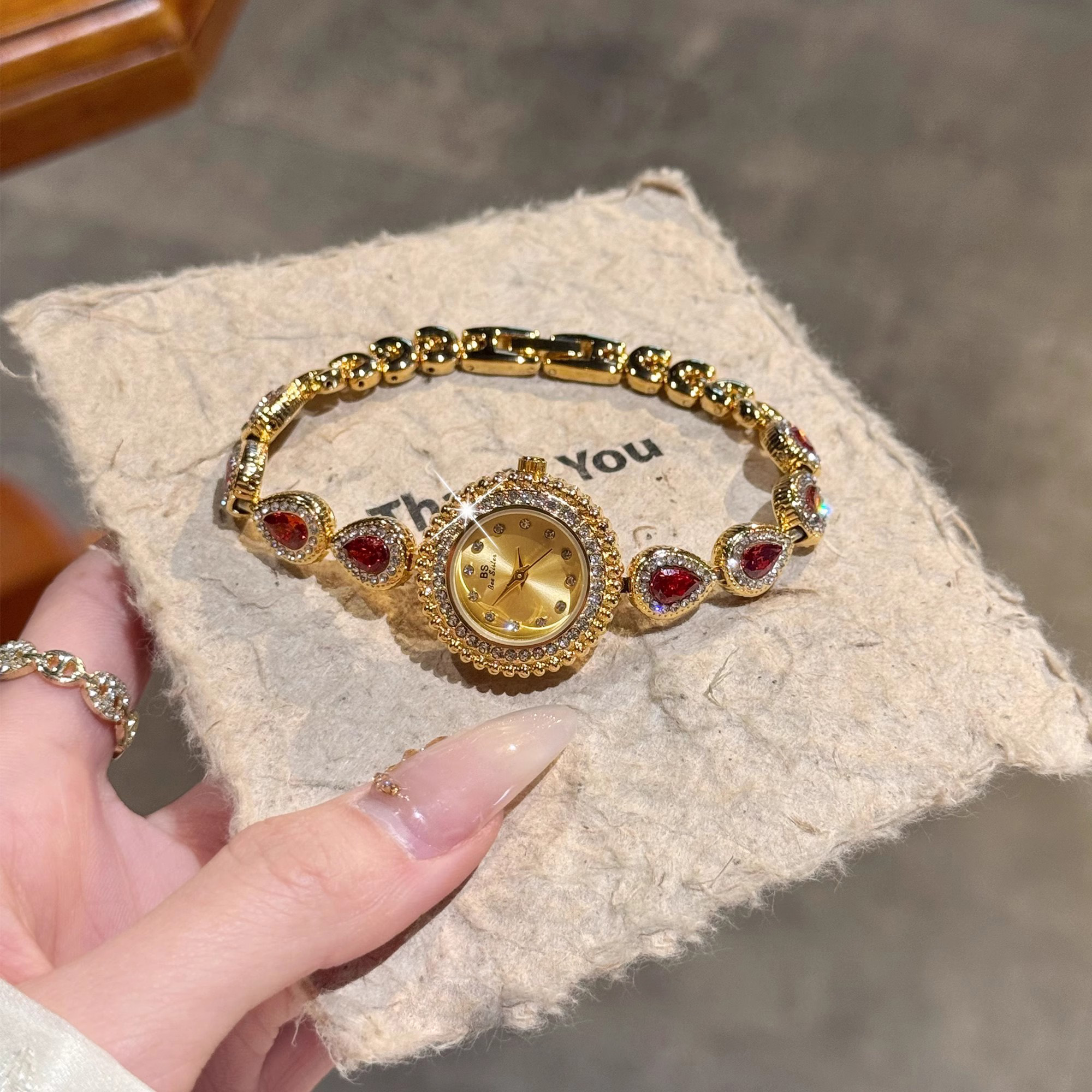 东方美人苏绣款手表女小巧轻奢镶钻女士手表高颜值节日礼物送女友