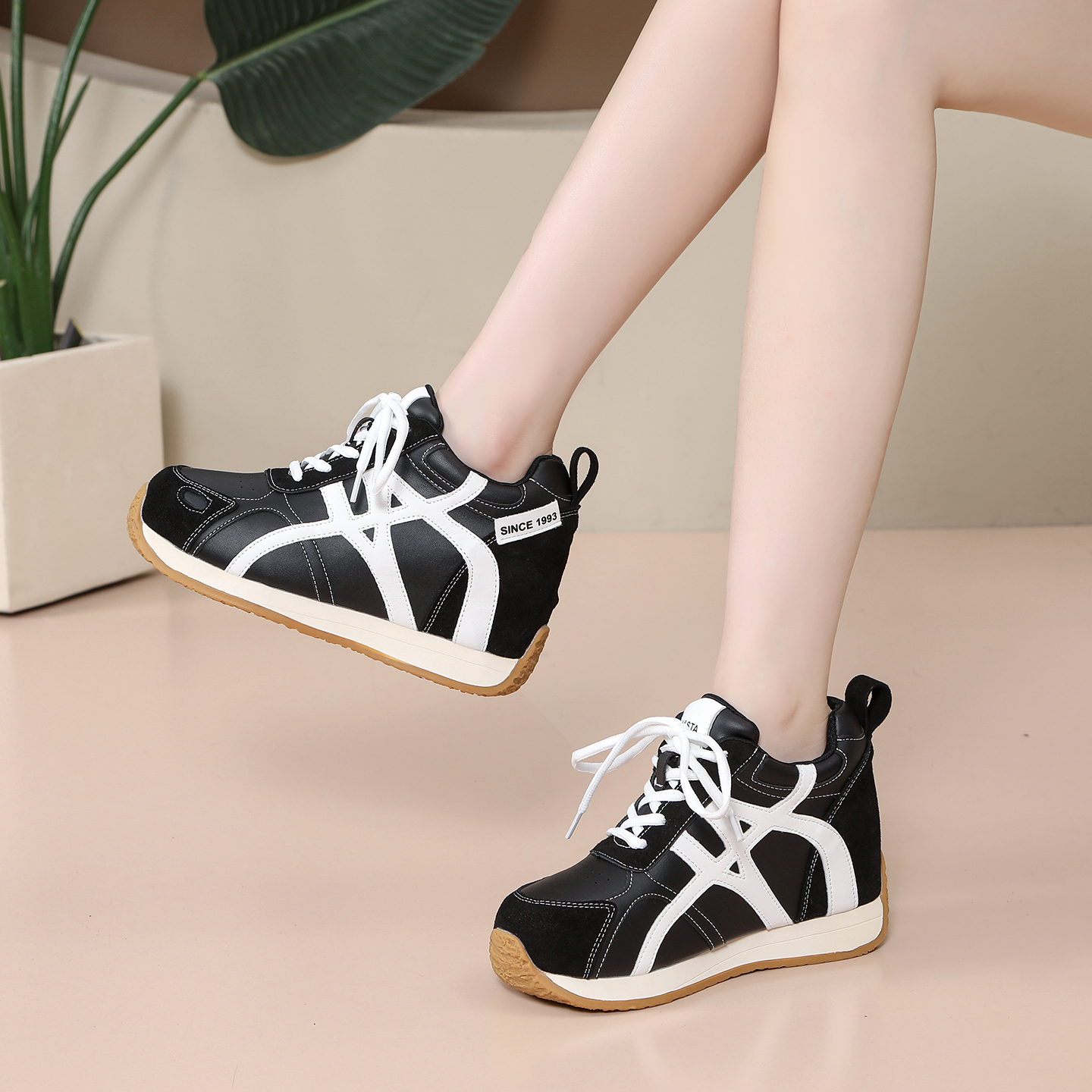 超跟高10厘米内增高德训鞋女鞋2025秋季新款小白鞋时尚运动休闲鞋