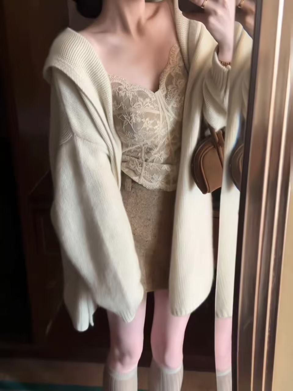2025秋季新款法式蕾丝背心吊带慵懒松弛感针织开衫高腰半身裙套装
