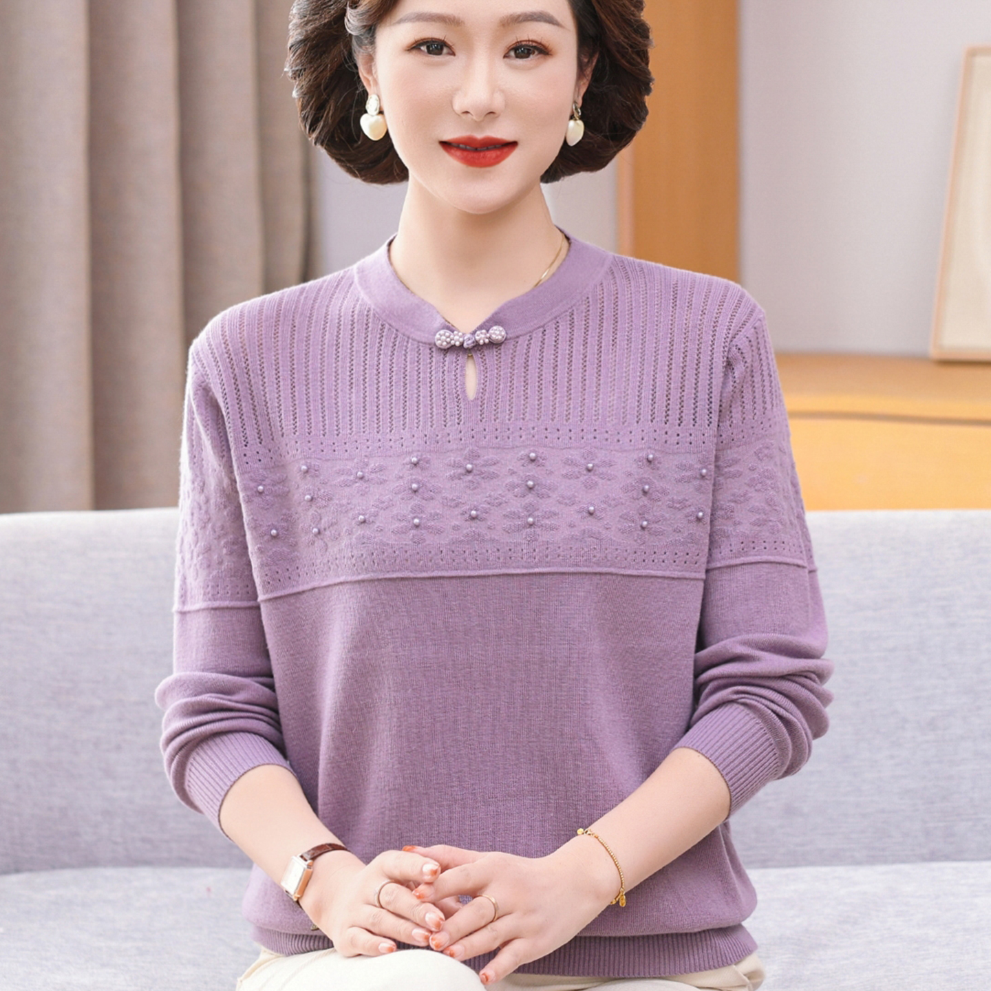 妈妈秋装2025新款洋气圆领毛衣中年妇女针织打底衫中老年春秋上衣