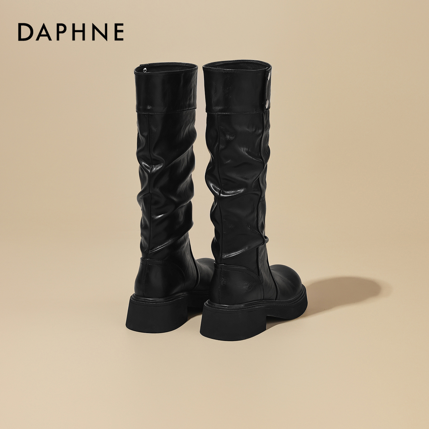 达芙妮厚底百搭显瘦褶皱堆堆靴女2025秋冬新款骑士靴美拉德长筒靴