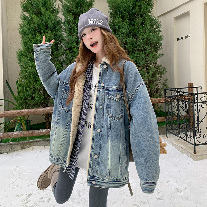 英伦风复古羊羔毛拼接牛仔外套女2025冬季新款通勤风加绒爆款棉服