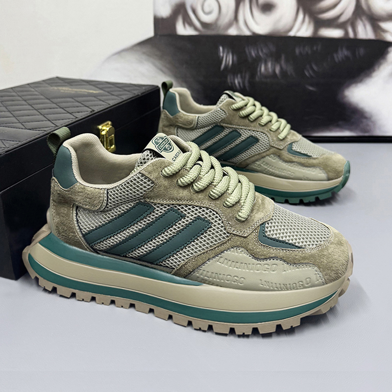 春秋新款男士透气网面轻便舒适特大码潮鞋2025爆款休闲鞋子男款