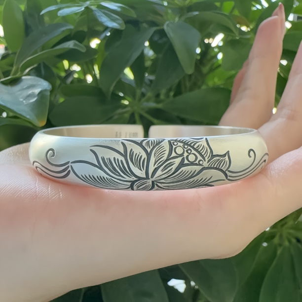 足银银制品 足银999 手工雕刻莲花手镯（手工定制不支持退货）