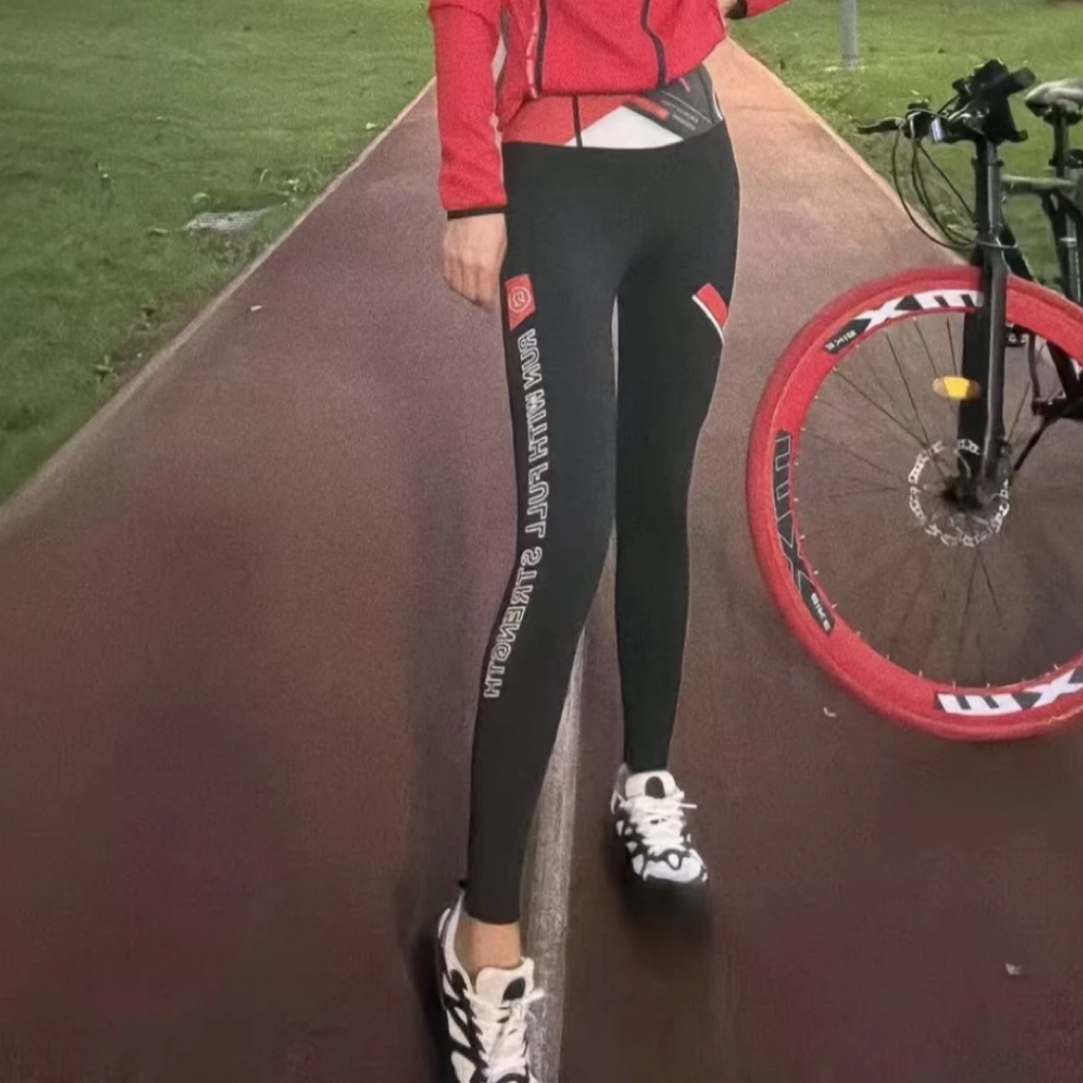 冉玫清仓！！！压缩透气轻便耐磨九分长裤适合健身跑步等运动