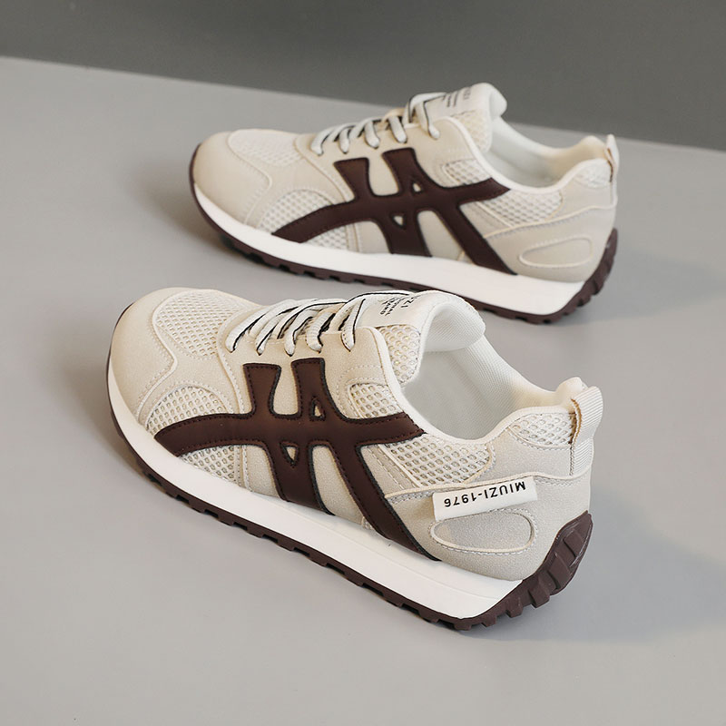 轻便软底透气运动鞋女春秋季爆款阿甘鞋不累脚百搭休闲鞋跑步鞋子