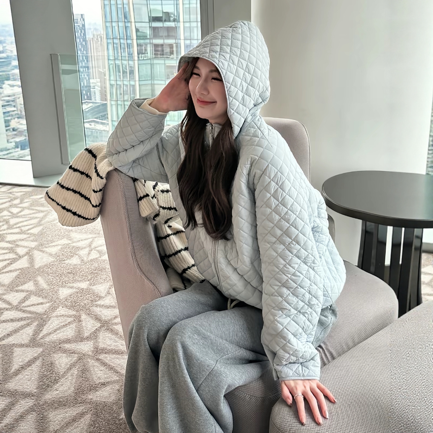 韩系流行超好看轻薄连帽棉服外套女装2025秋冬季时尚洋气显瘦上衣