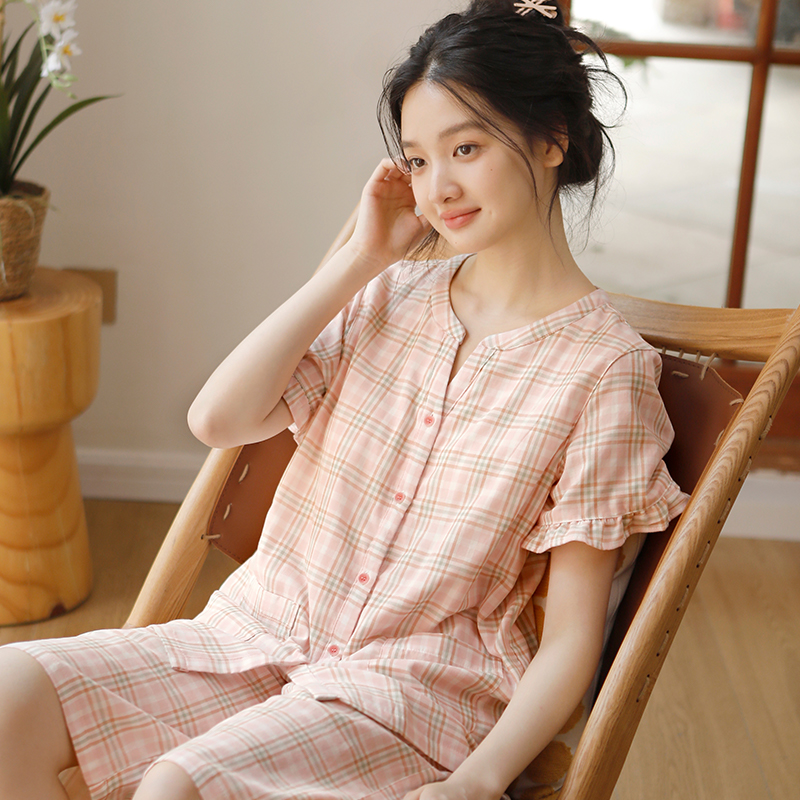 春夏纯棉女士带胸垫睡衣简约格子薄款双层棉纱短袖七分裤套装