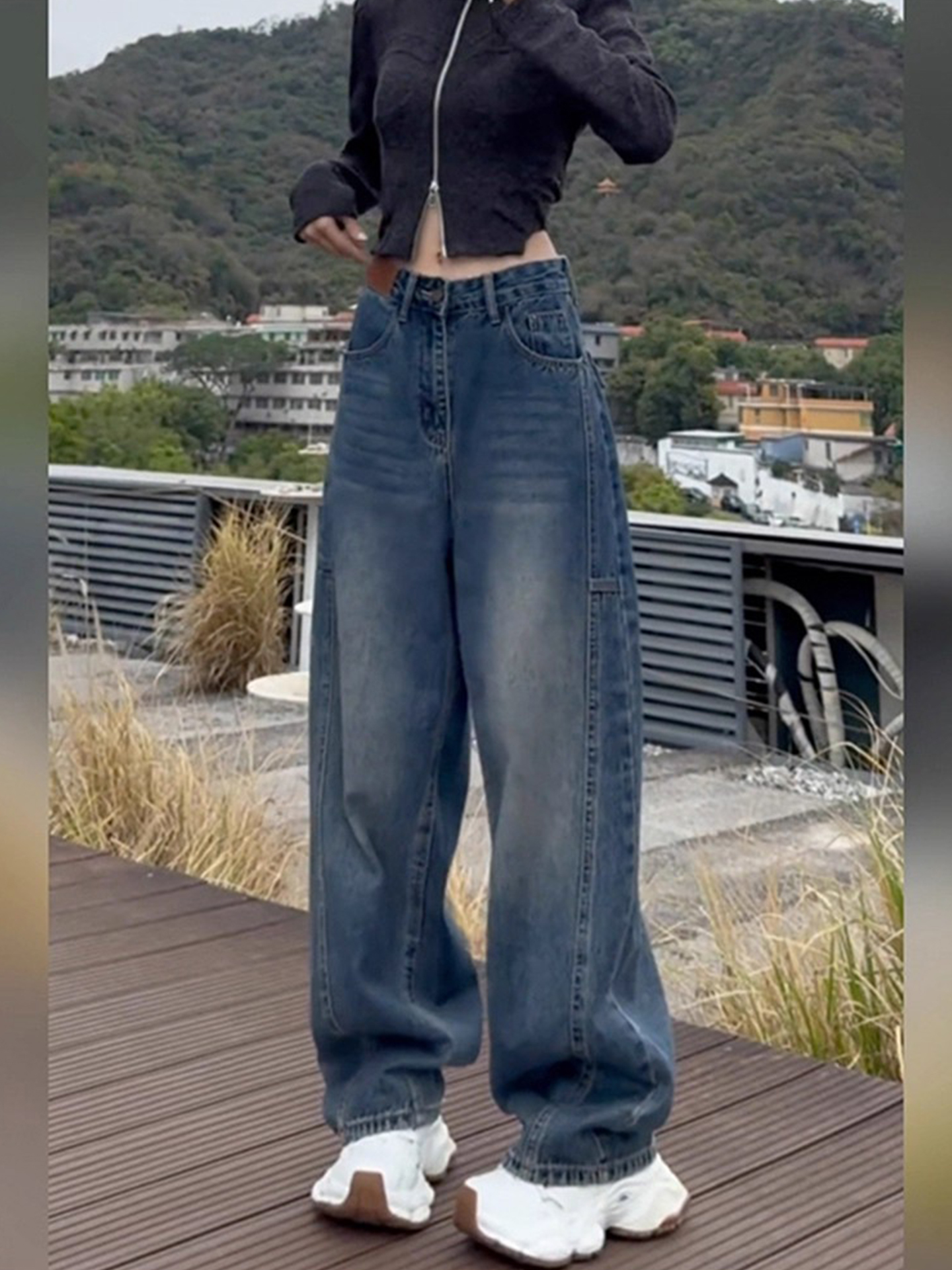 蓝色阔腿牛仔裤女2025秋冬加绒梨形身材大码显瘦高腰百搭弯刀裤