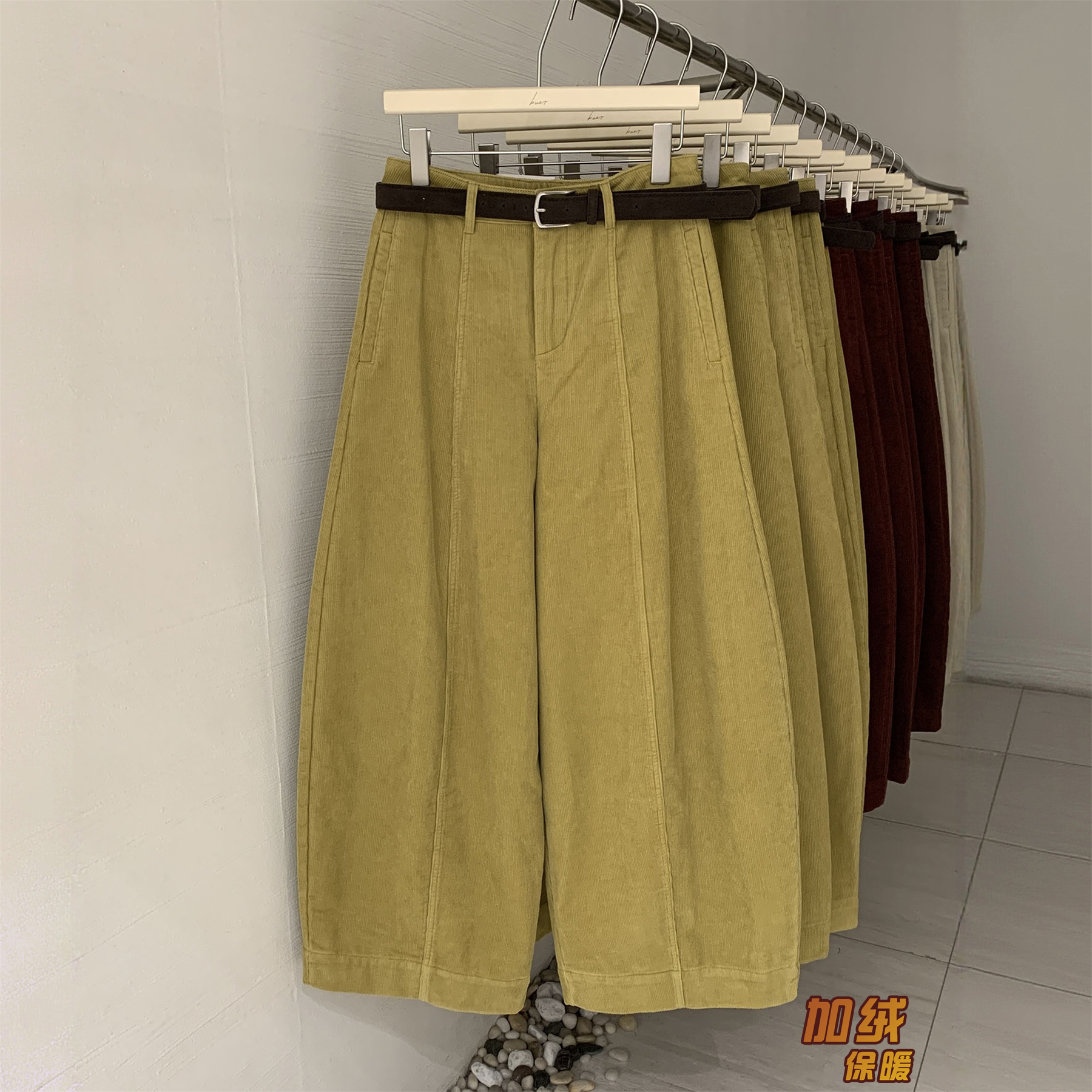 高级感冬日复古氛围灯芯绒阔腿裤加绒保暖弯刀型遮肉显瘦休闲裤女