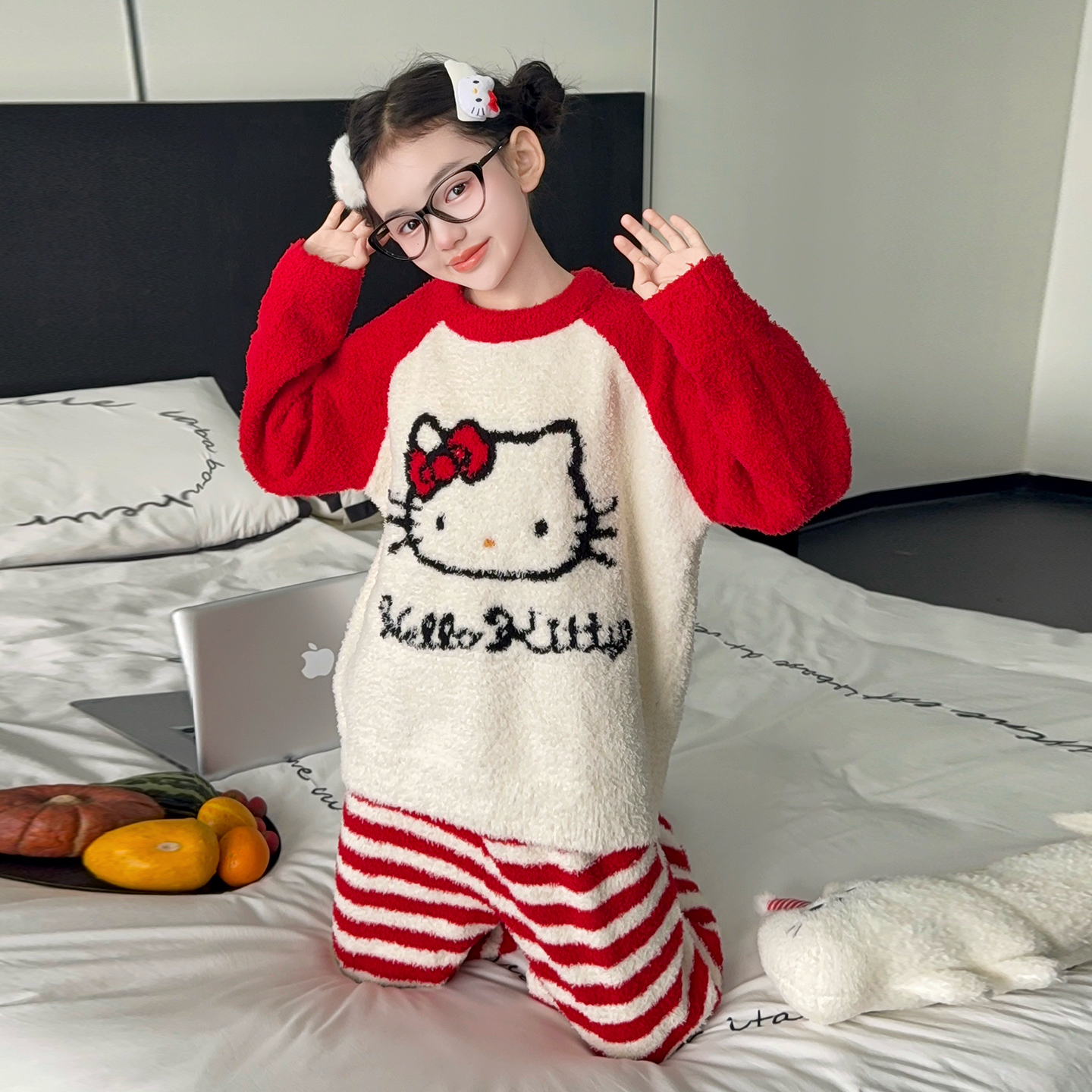 儿童睡衣女款2025新款冬初中生超火珊瑚绒家居服女童保暖加厚套装