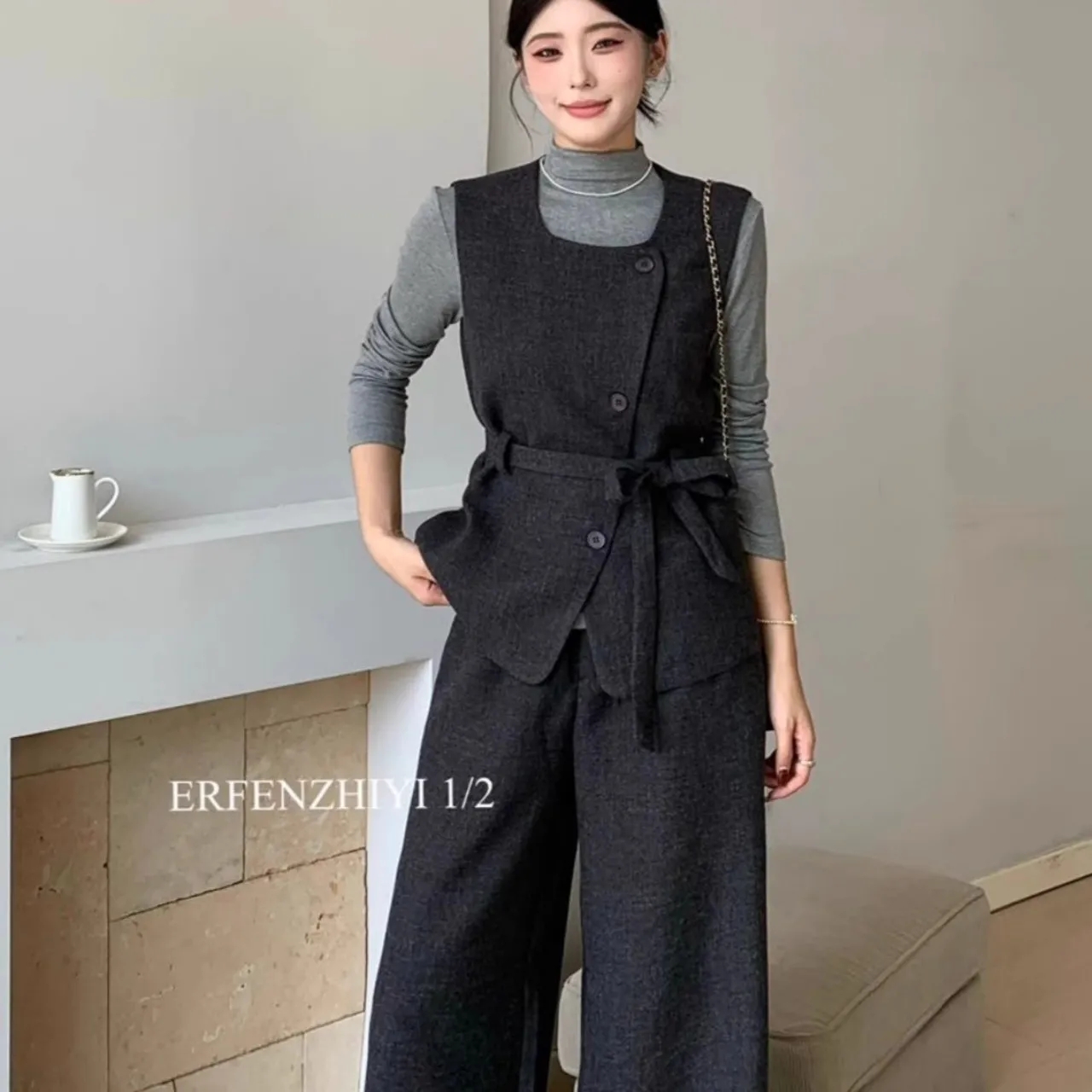 高级感长袖针织打底马甲阔腿裤三件套女2025韩系早秋穿搭轻熟套装