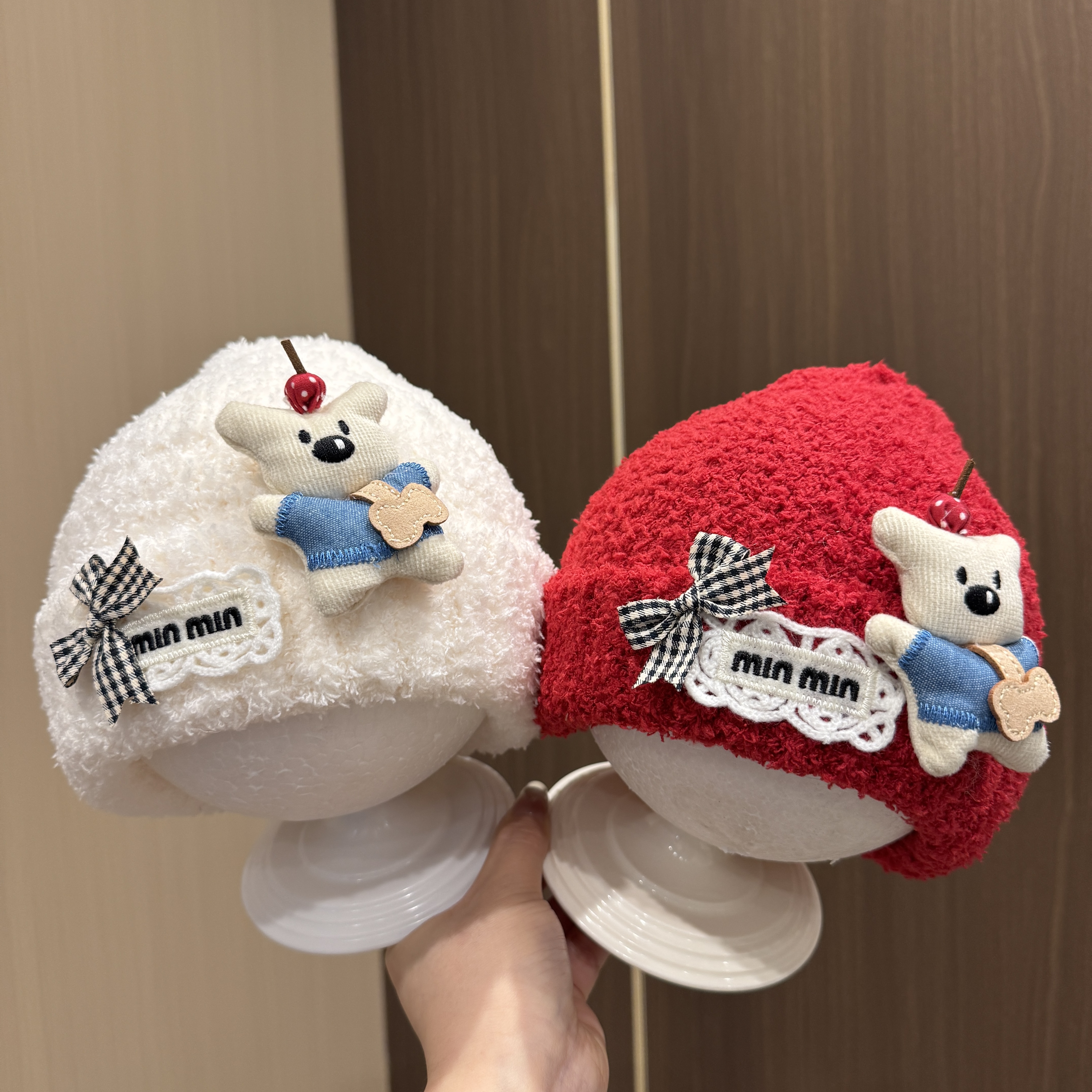 婴幼儿帽子秋冬卡通小熊加厚保暖针织套头帽小月龄可爱百搭毛绒帽