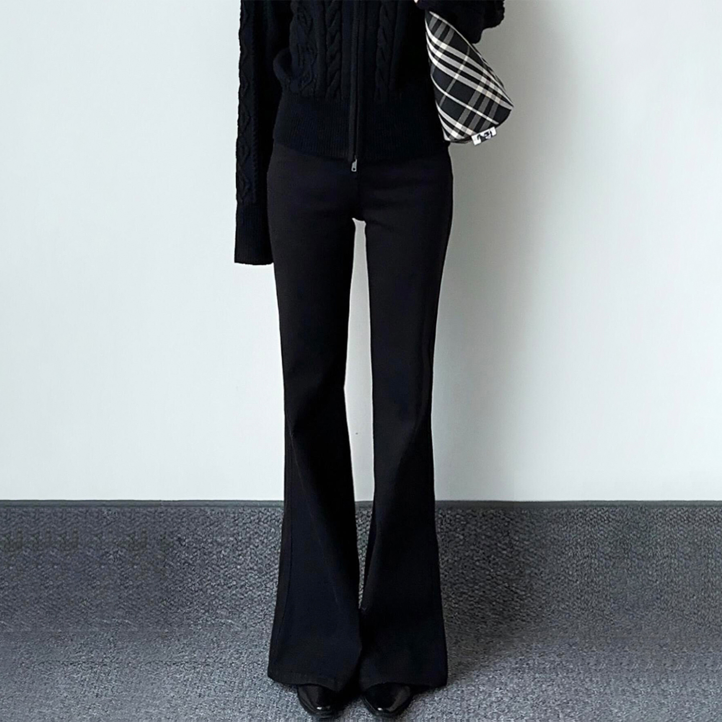 大码冬季款黑色加绒遮胯显瘦微喇裤女梨形身材高腰弹力休闲喇叭裤