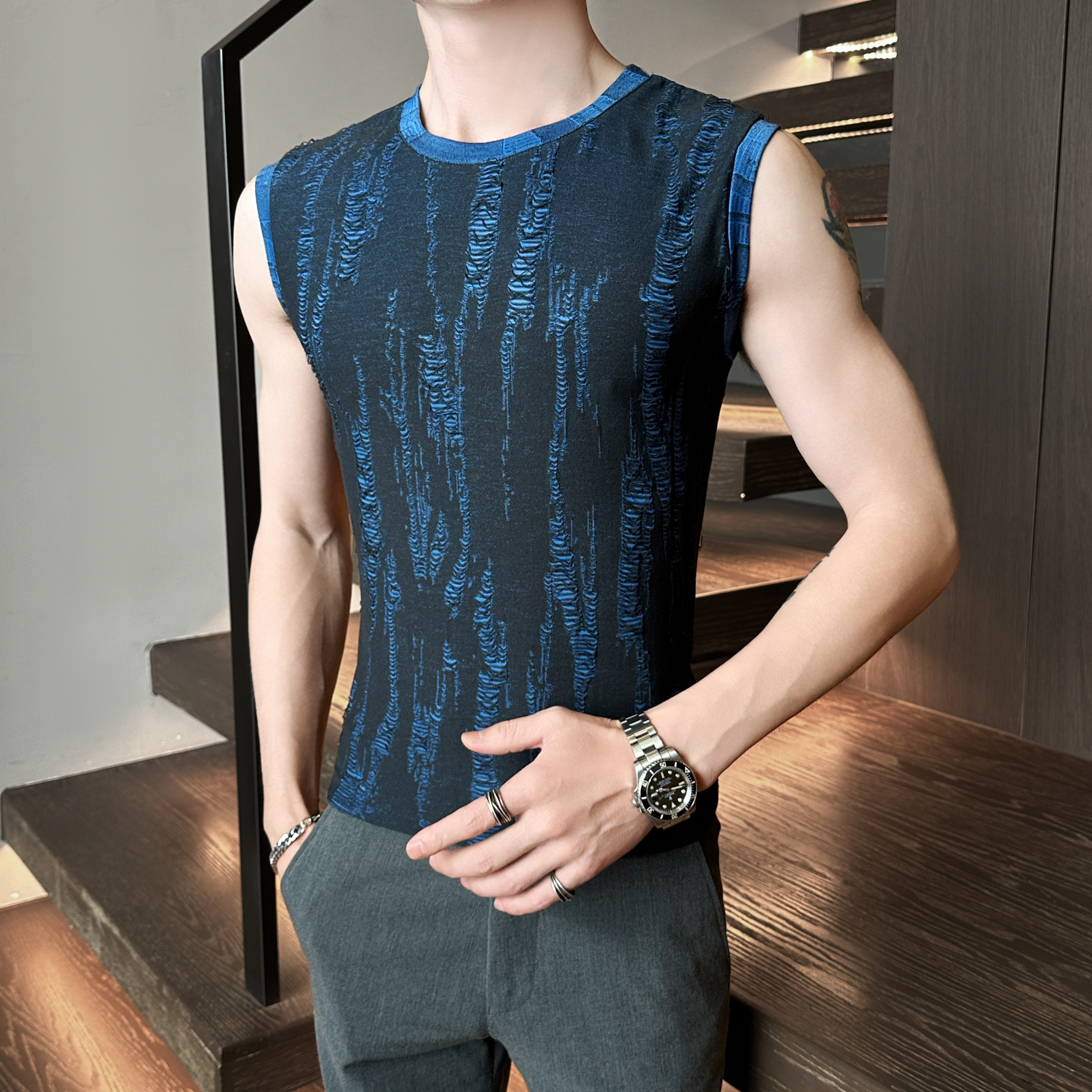 夏季新款撞色破洞坎肩背心男装薄款高级感休闲健身透气无袖T恤男