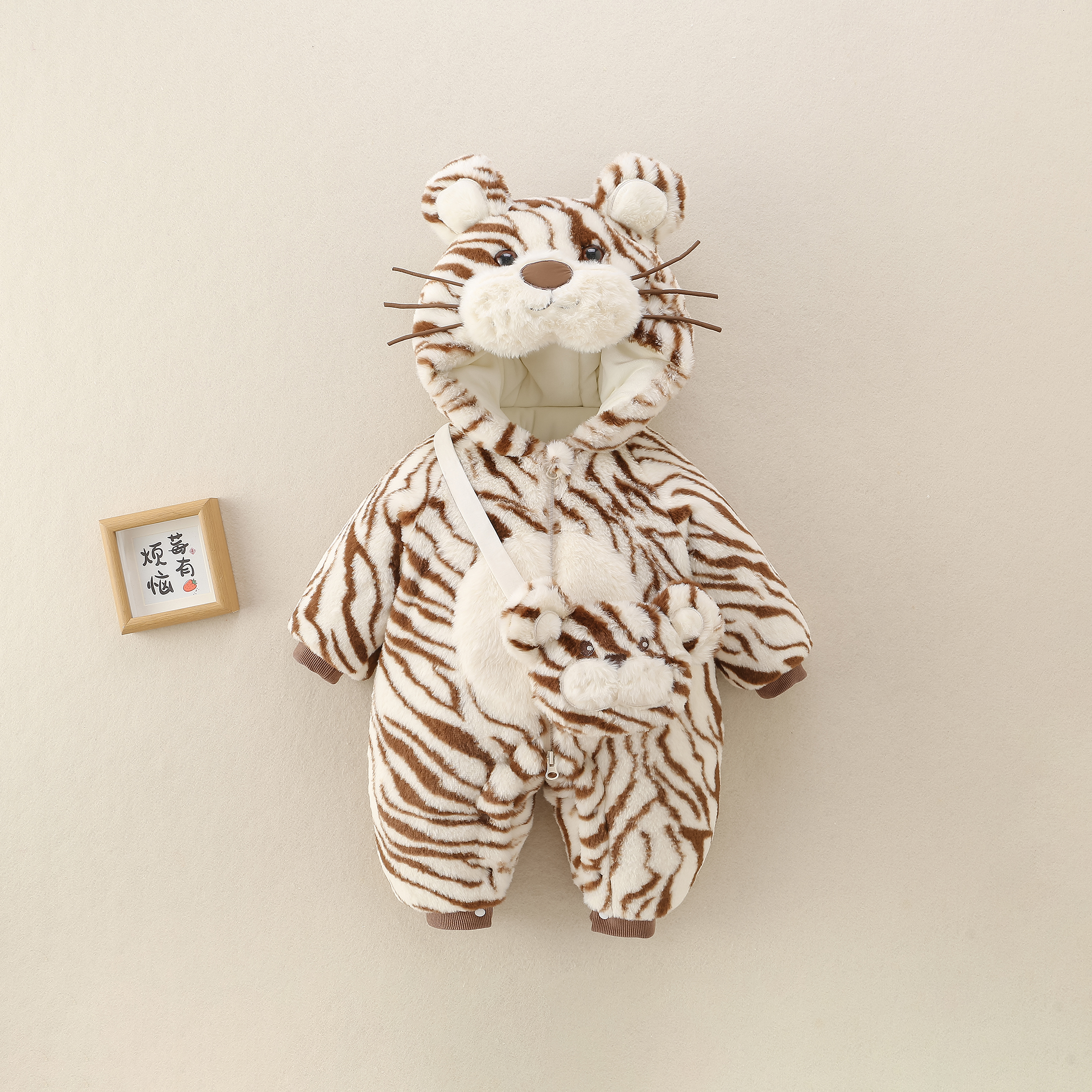 BBQ婴幼童哈衣加厚卡通老虎连帽爬服棉衣冬季连体衣