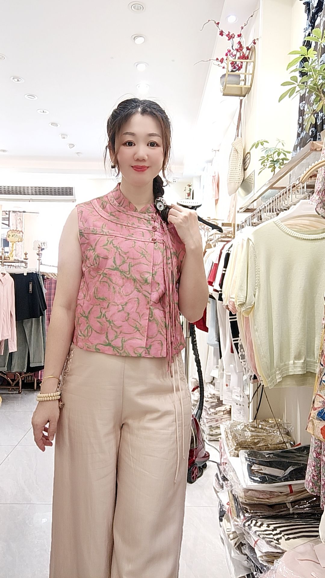 盘扣国风新中式女装高级感明星同款无袖夏季外穿马甲