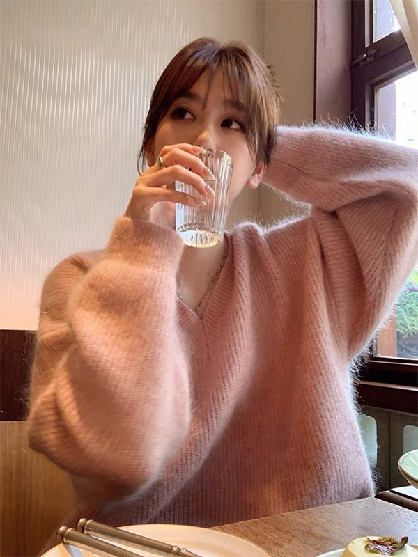 韩系温柔风V领羊驼绒毛衣女秋冬新款慵懒风宽松软糯百搭针织衫YW