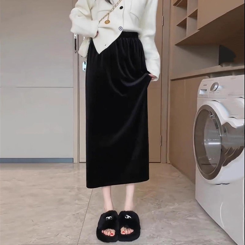 黑色加绒金丝绒半身裙女秋冬显瘦小个子高级感开叉直筒a字中长裙