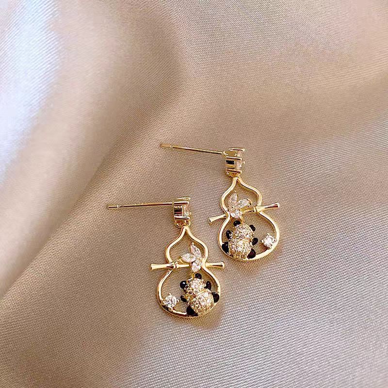 适合春天的新中式葫芦小熊猫耳环女高级感轻奢防过敏耳饰