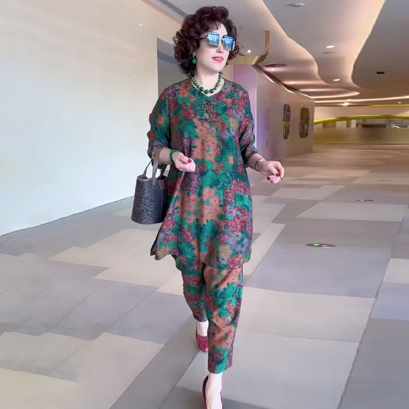 313套装欧洲站春夏新款时尚百搭薄款花色圆领上衣九分裤两件套