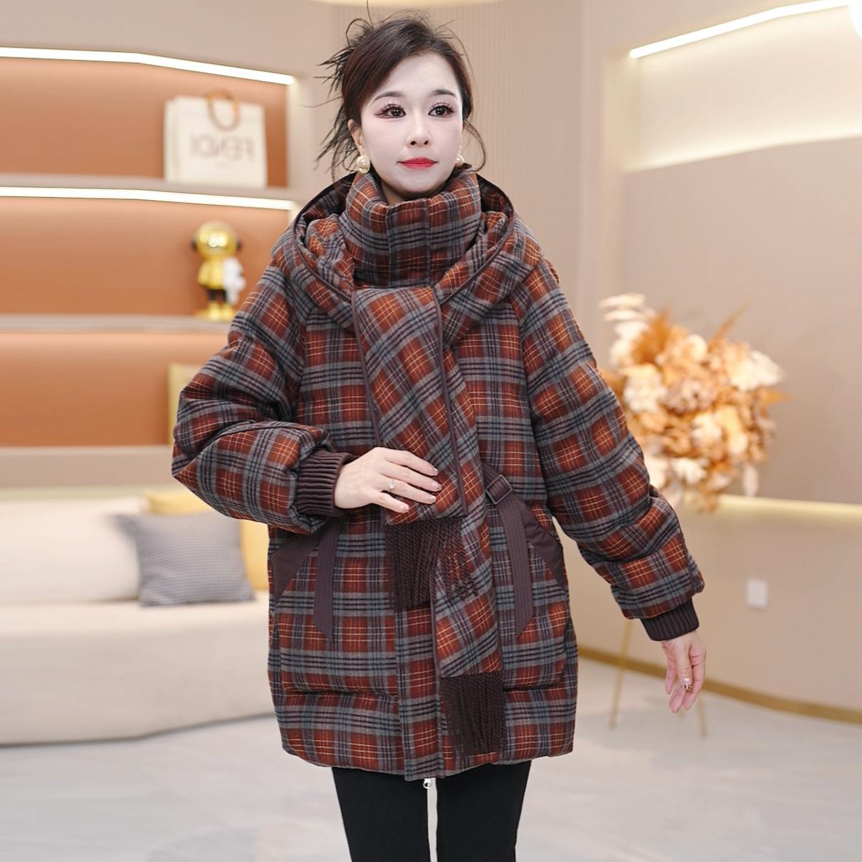 【新品上市】连帽格纹气质保暖时尚减龄加厚羽绒服宽松2025年冬季