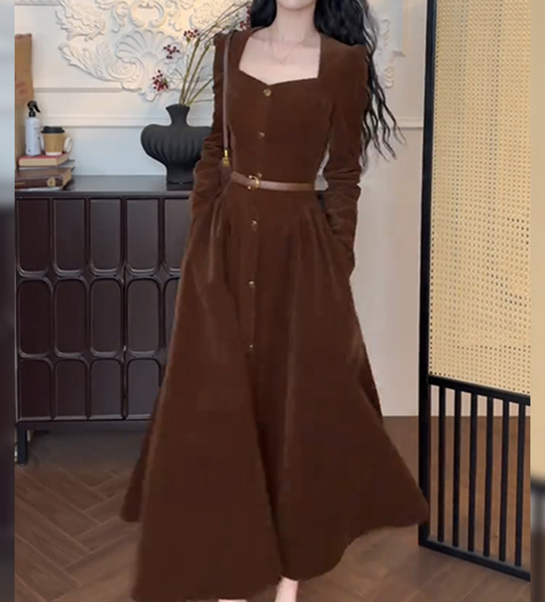 美拉德气质方领显瘦连衣裙女装2025秋冬新款御姐大方得体收腰长裙