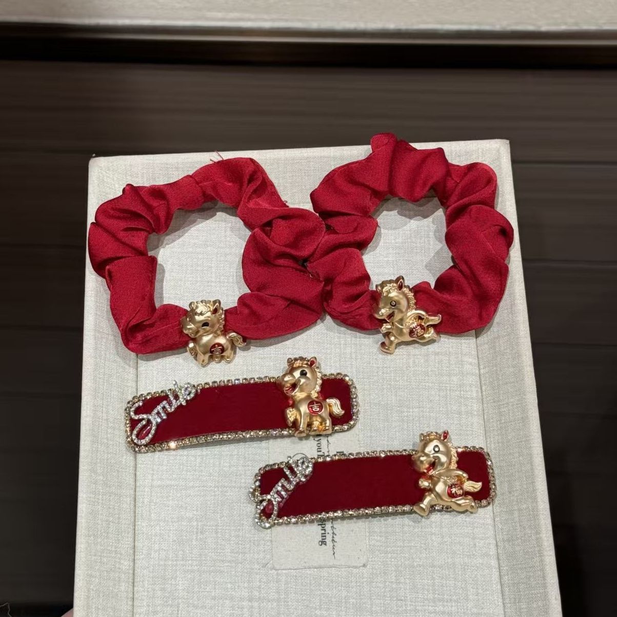 新年红发夹头绳发饰2026马年本命年头绳生肖侧边夹刘海夹发圈头饰