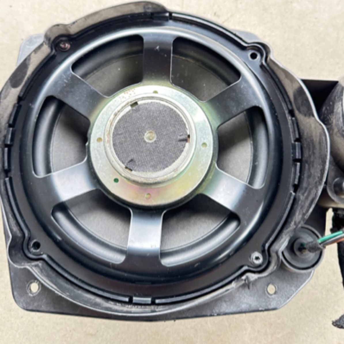 奔驰哈曼卡顿双音圈喇叭奔驰哈曼8寸低音喇叭奔驰低音一对价