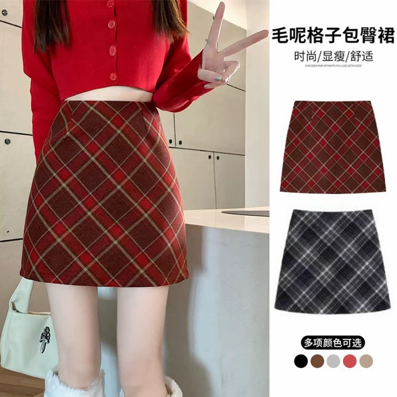红色毛呢格子半身裙女秋冬季2025新款高腰小个子网红洋气炸街女装
