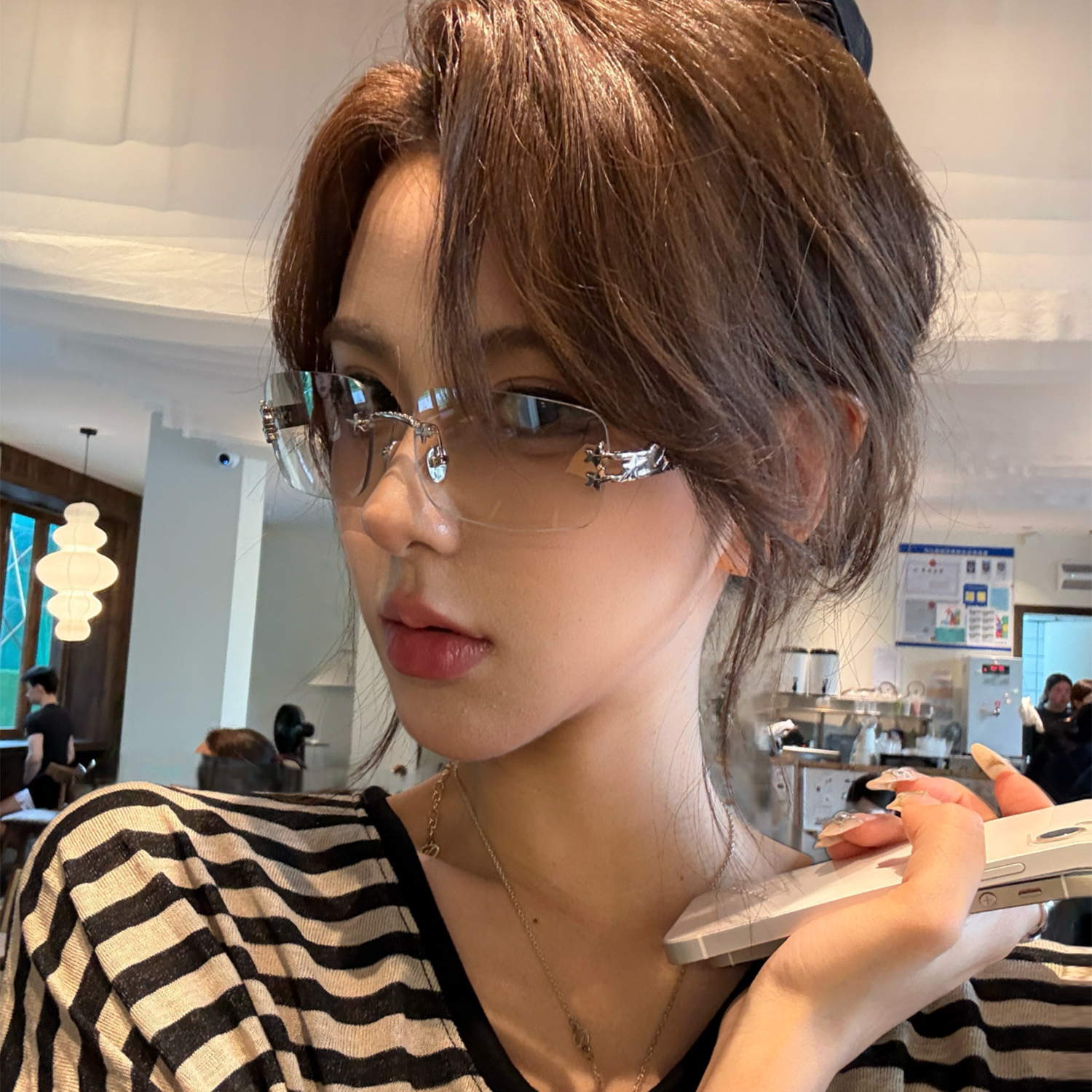 2025新款辣妹无框眼镜女款高级感渐变y2k千禧风拍照出片太阳墨镜