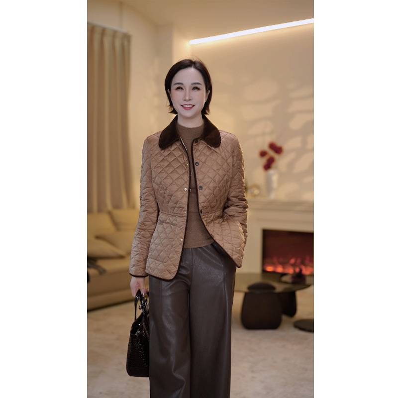 【赞妈甄选】新款高级复古贵气短款驼绒外套ZM1902N