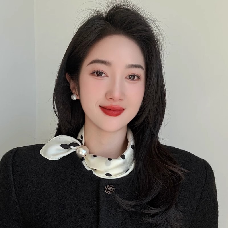 2025新款春夏季薄款珍珠项链磁吸扣懒人丝巾女吊坠围脖锁骨链丝巾