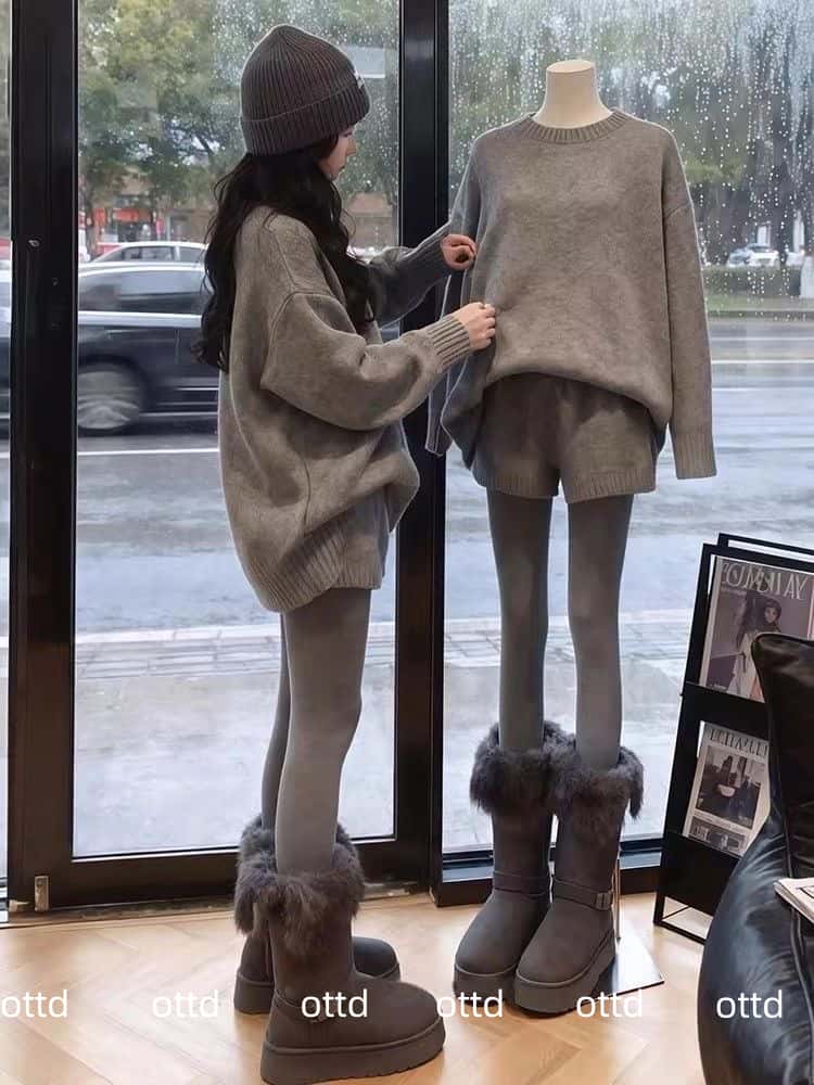 秋冬穿搭一整套女装2025新款软糯简约长袖针织衫毛衣高腰显瘦短裤