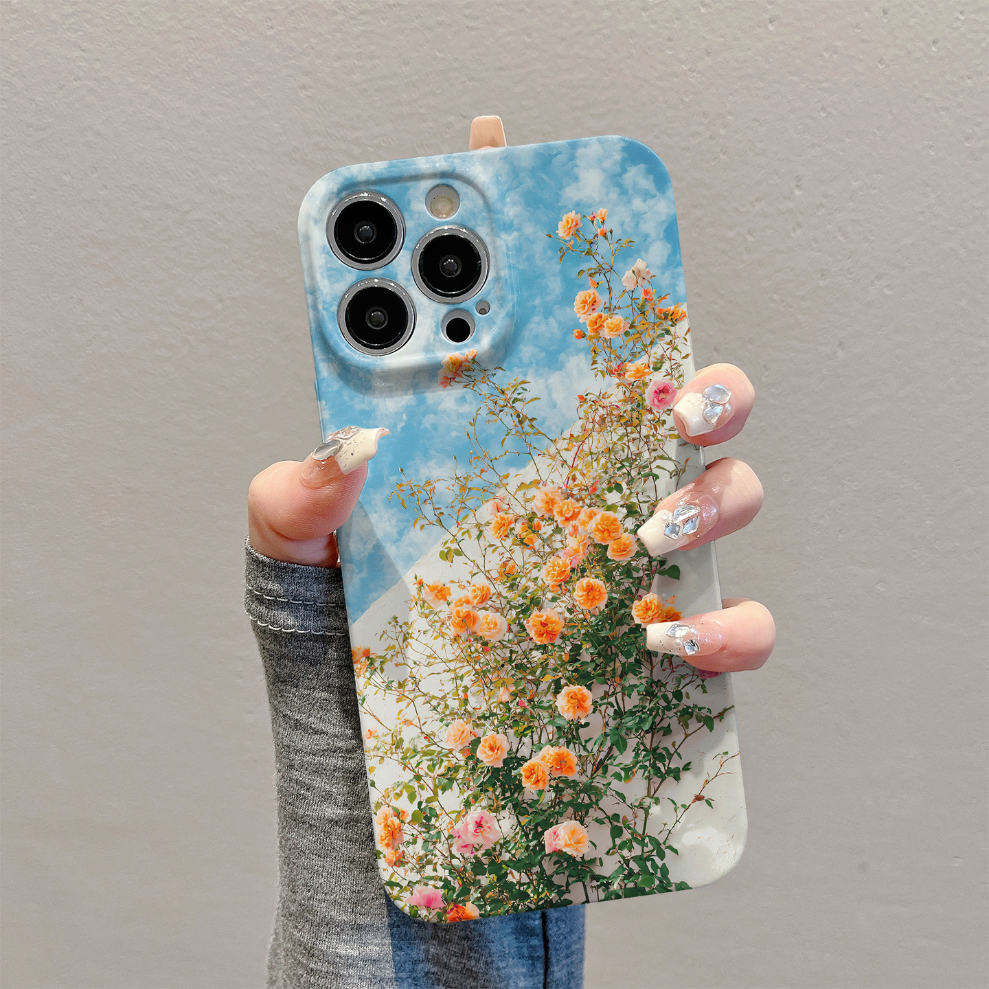 蔚蓝天空玫瑰适用苹果16手机壳华为创意vivo小米15高级oppo菲林壳