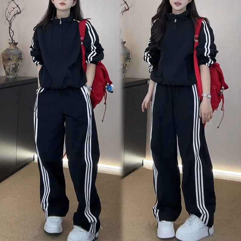 韩系冲锋衣韩版洋气套装女春秋季时尚设计感宽松外套阔腿裤两件套