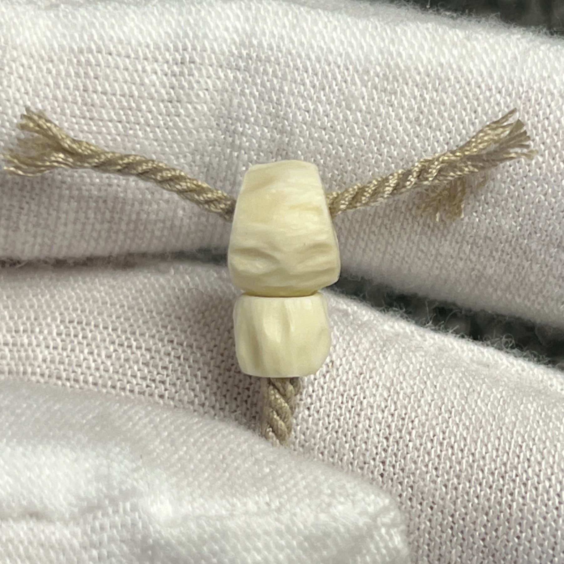 直径8mm天然猛犸牙手工柏香籽纹路猛犸三通大肠斜切文玩百香配饰