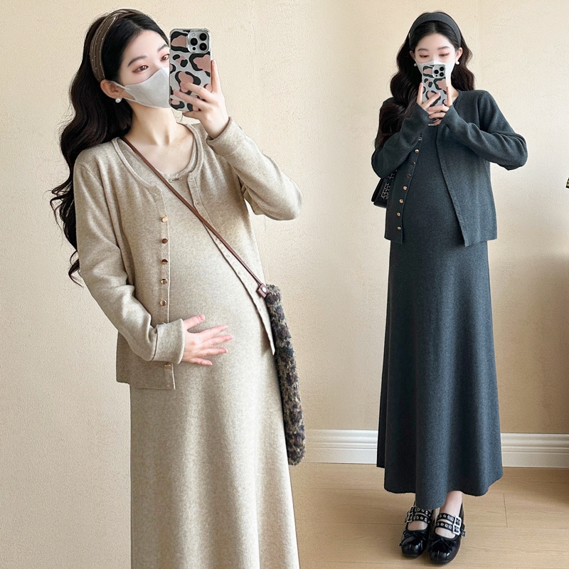 孕妇装套装秋季时尚新款潮妈气质纯色连衣裙怀孕开衫秋冬装两件套