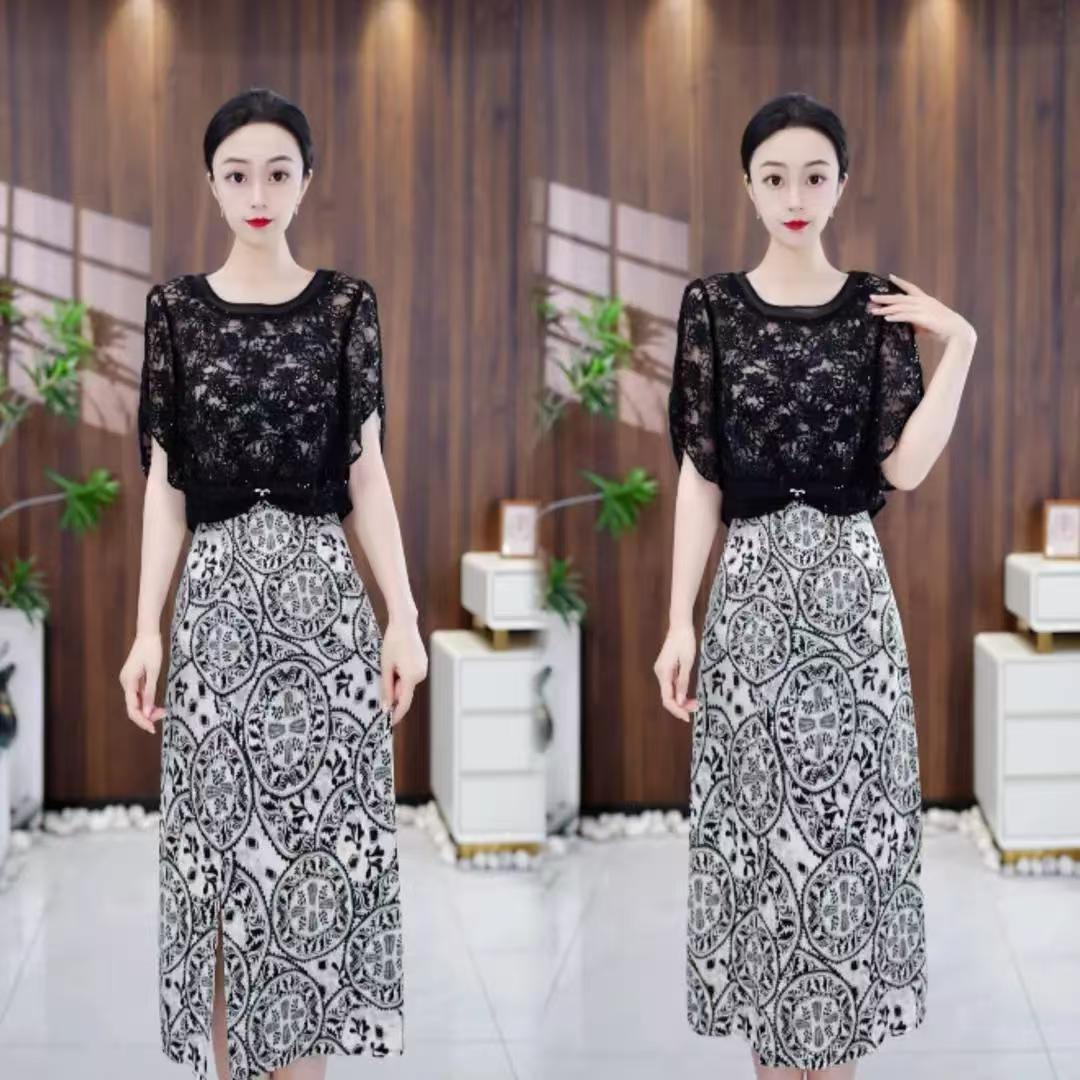 【两件套】2025新款高端大气 洋气百搭镂空小外套+背心裙