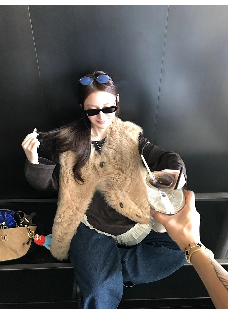 秋冬新款皮毛一体毛毛马甲女网红百搭毛毛背心坎肩毛茸茸外套