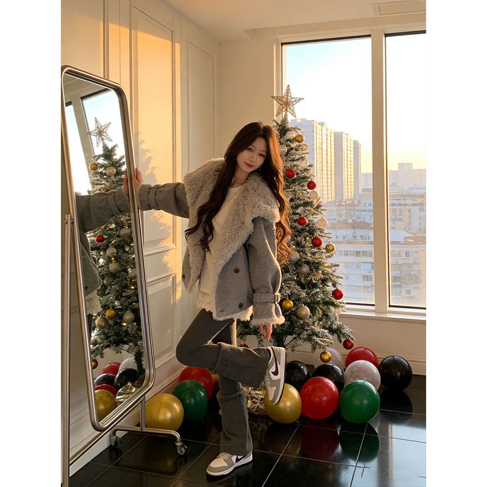 MARIE.COCO韩系新款设计感羊羔绒毛呢外套秋冬新款高级感毛绒上衣